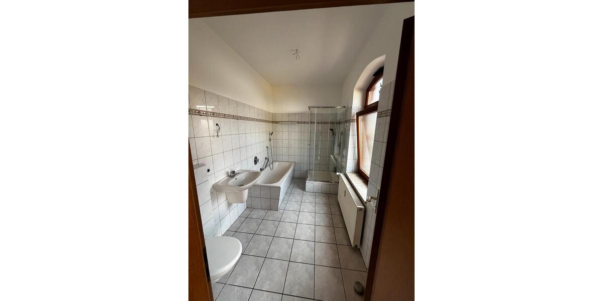 Erdgeschoßwohnung Waldkappel - 3 Zimmer, 90 m&sup2;, 550&euro; | Angebot:26504263