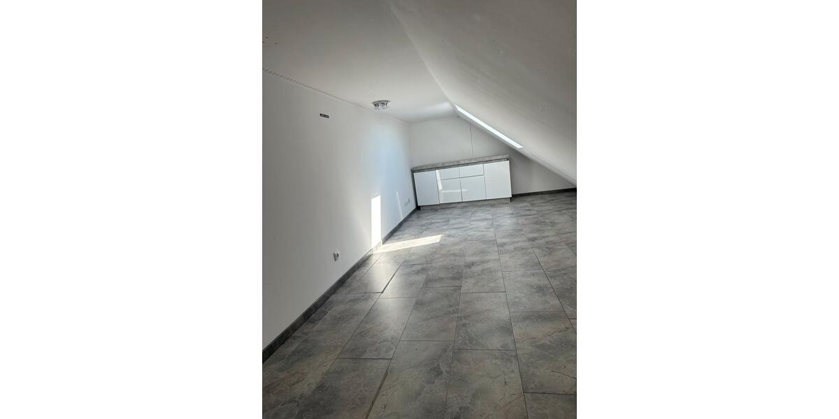 Dachgeschoßwohnung Osnabrück - 3.5 Zimmer, 107 m&sup2;, 1.550&euro; | Angebot:25769394