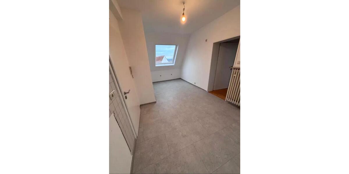 Dachgeschoßwohnung Zapfendorf - 2.5 Zimmer, 75 m&sup2;, 590&euro; | Angebot:25022756