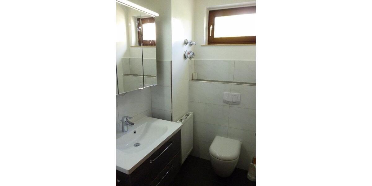 Etagenwohnung Wiesbaden Biebrich - 4 Zimmer, 30 m&sup2;, 485&euro; | Angebot:25877420