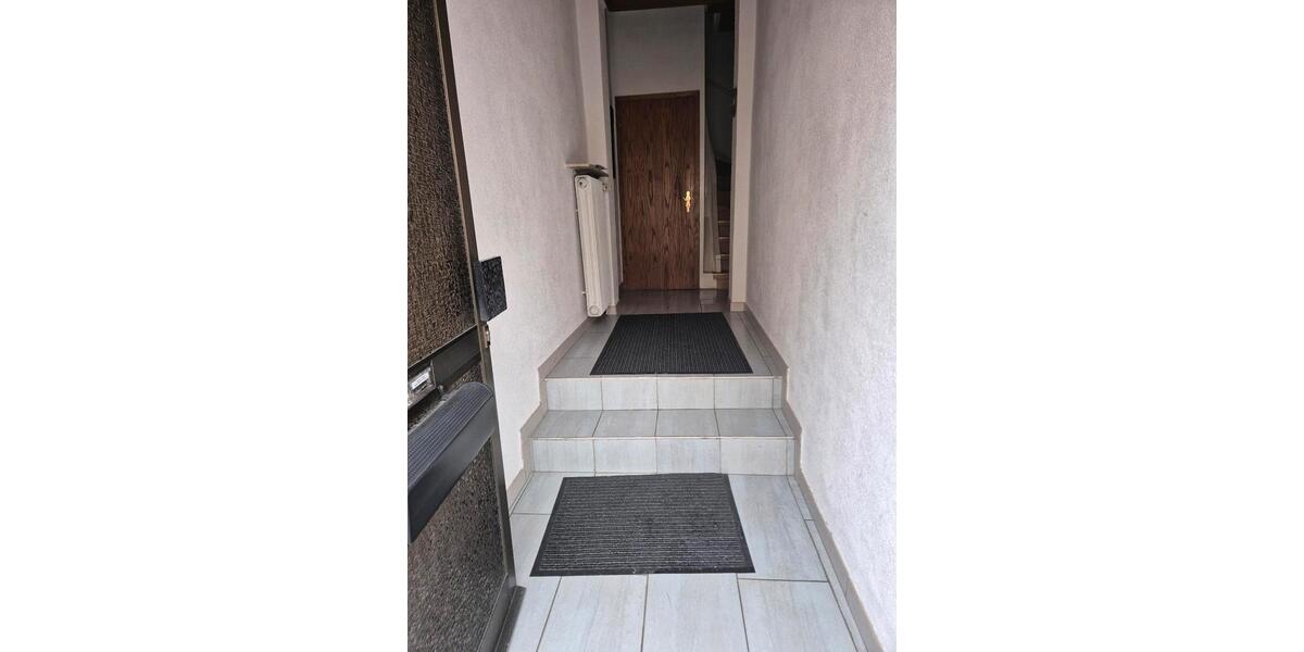 Etagenwohnung Dielheim - 4 Zimmer, 80 m&sup2;, 1.100&euro; | Angebot:24398226