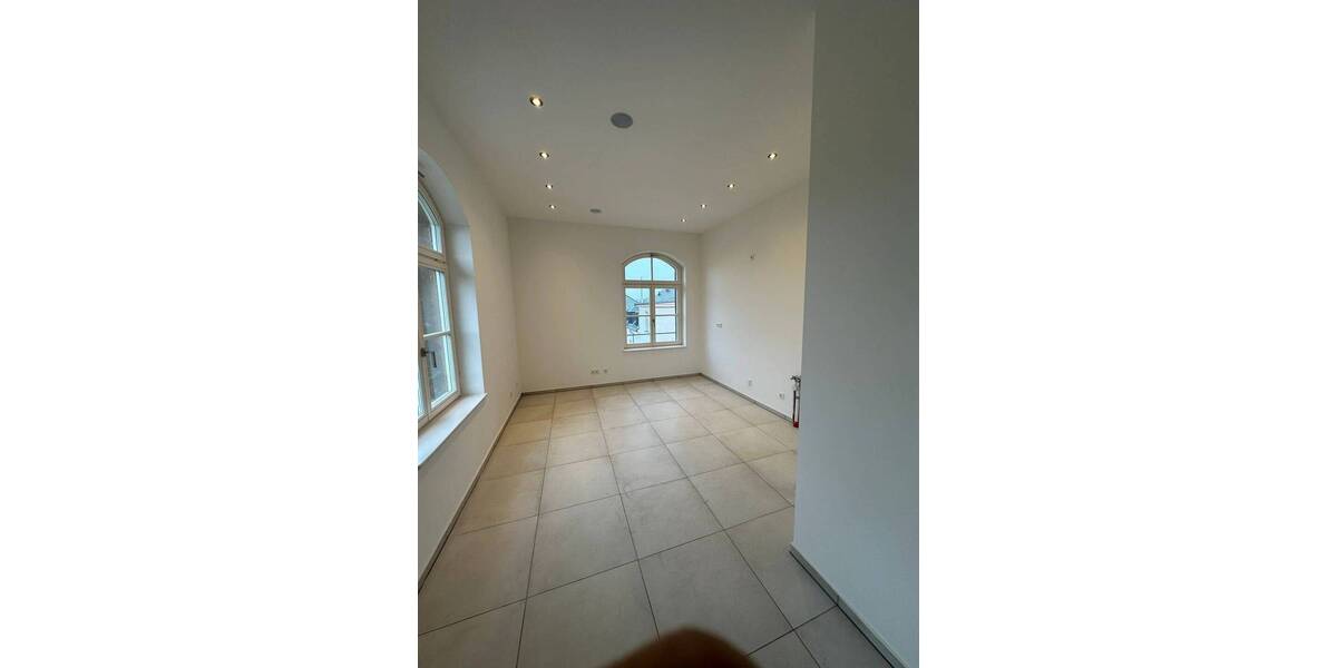 Etagenwohnung Rochlitz - 3 Zimmer, 101 m&sup2;, 915&euro; | Angebot:26156494