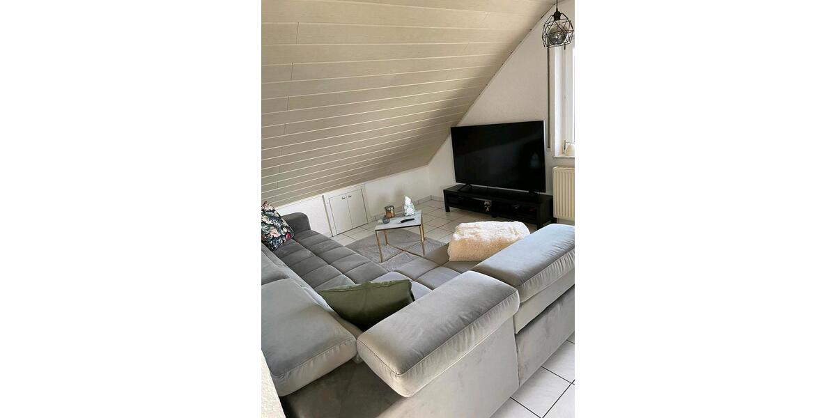 Dachgeschoßwohnung Reinheim - 2 Zimmer, 60 m&sup2;, 700&euro; | Angebot:26023564