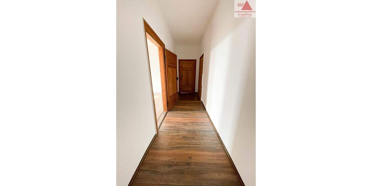 Etagenwohnung Lauter-Bernsbach OT Oberpfannenstiel Bernsbach - 5 Zimmer, 115 m&sup2;, 690&euro; | Angebot:23957369