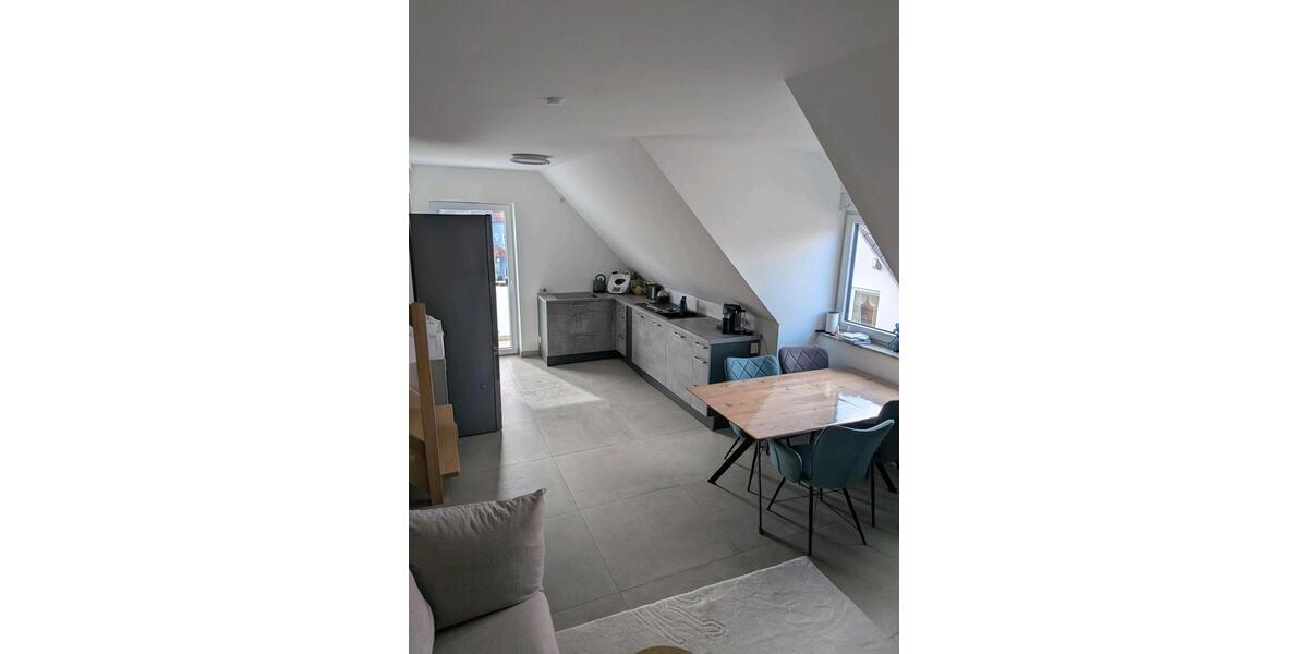 Maisonettenwohnung Ochsenfurt - 3 Zimmer, 74 m&sup2;, 1.087&euro; | Angebot:26039857