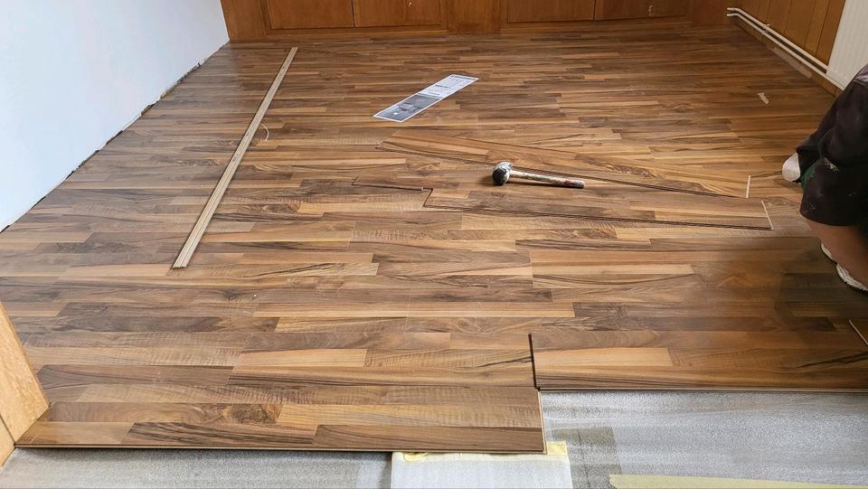 Vermieten Haus mit großem Grundstück 1.700 € Kalt 8 zimmer