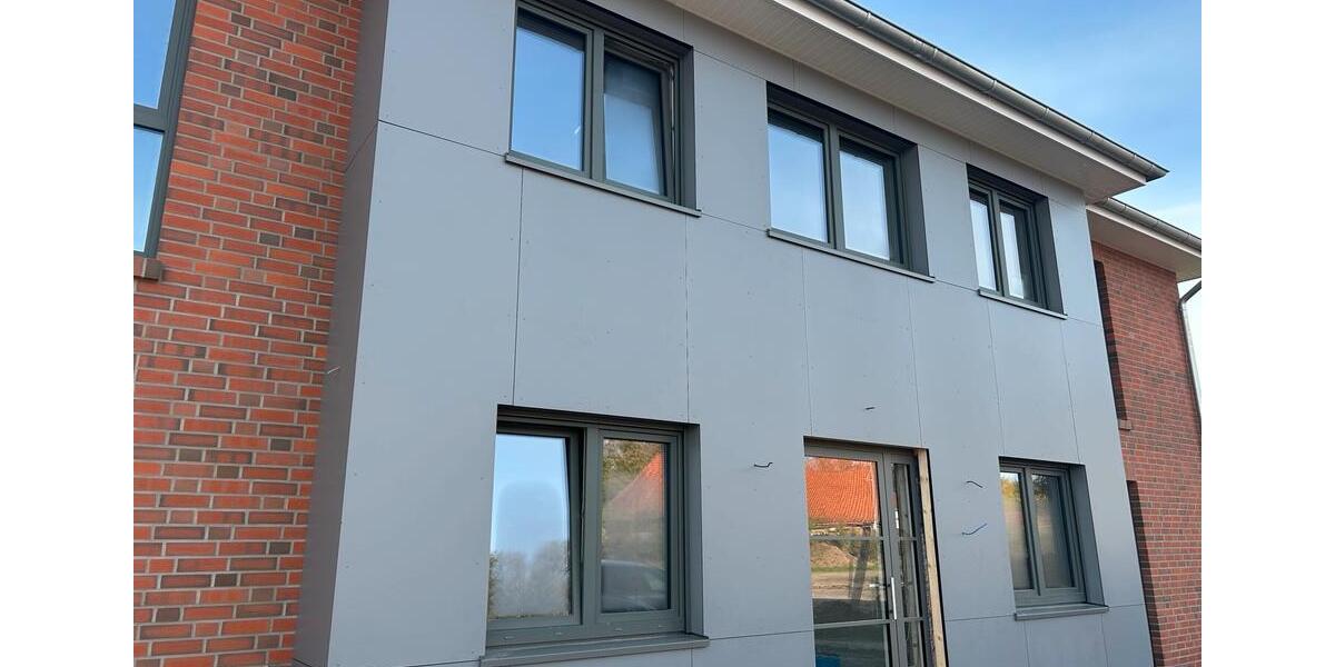 Dachgeschoßwohnung Nienburg (Weser) - 3 Zimmer, 90 m&sup2;, 1.350&euro; | Angebot:24353988