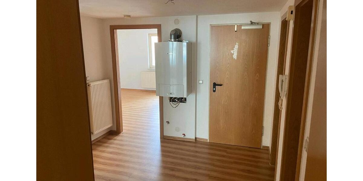 Etagenwohnung Eschwege - 2 Zimmer, 74 m&sup2;, 490&euro; | Angebot:26062066