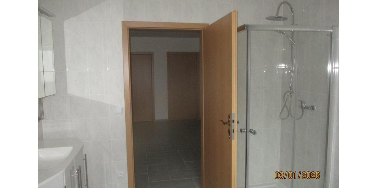 Etagenwohnung Sankt Ingbert - 4 Zimmer, 108 m&sup2;, 1.000&euro; | Angebot:24849552