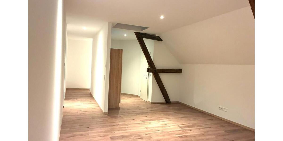 Etagenwohnung Wiesbaden Mainz-Amöneburg - 3 Zimmer, 80 m&sup2;, 1.280&euro; | Angebot:24683188