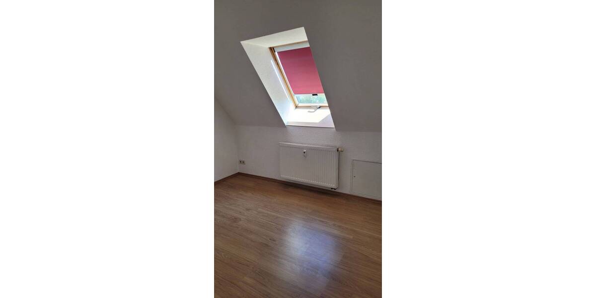 Etagenwohnung Erlau Schweikershain - 4 Zimmer, 70 m&sup2;, 390&euro; | Angebot:25670604