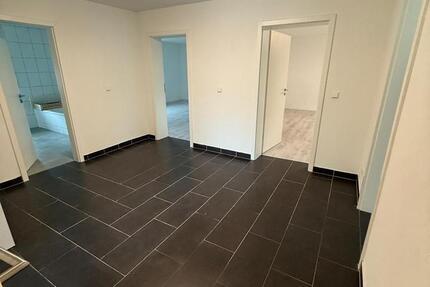 Wohnung Stuttgart Mühlhausen - 5 Zimmer, 184 m&sup2;, 1.750&euro; | Angebot:24936956