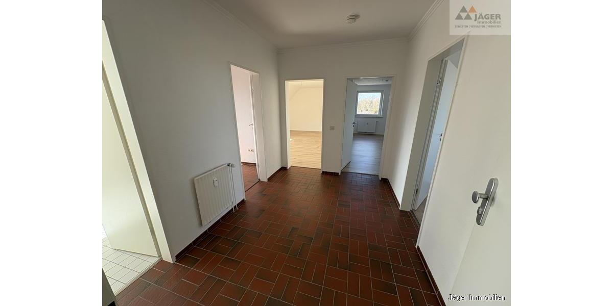 Dachgeschoßwohnung Ganderkesee - 3 Zimmer, 75 m&sup2;, 695&euro; | Angebot:26459156