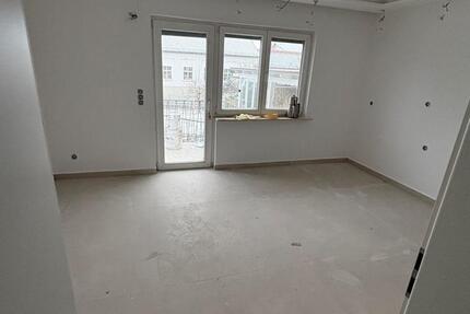 Helle 3 Zimmer Wohnung mit Terasse -Kernsaniert -Richen 3 zimmer