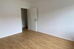 **FRISCH SANIERT**HELLE RÄUME UND RUHIGER WOHNGEGEND!** zimmer