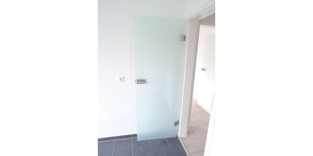 Renovierte und helle Erdgeschosswohnung mit Balkon in stadtnaher Wohnlage 2 zimmer