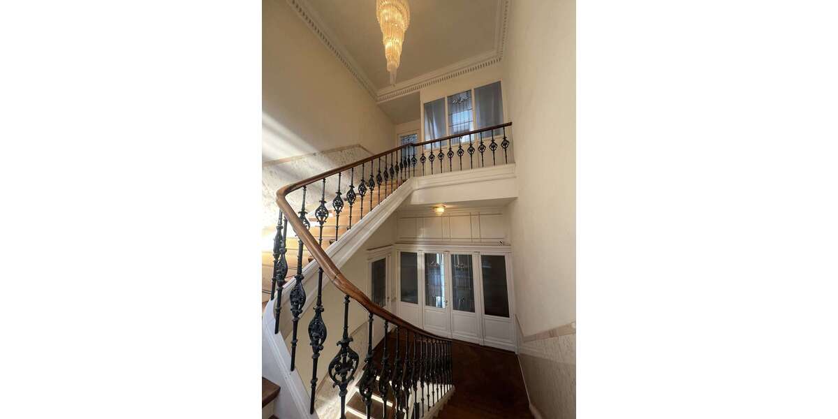 Etagenwohnung Wiesbaden Nordost - 5 Zimmer, 180 m&sup2;, 3.000&euro; | Angebot:26223448