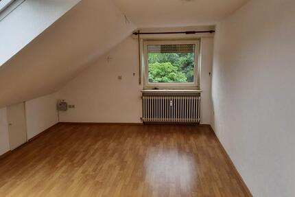 Frisch renoviertes WG-Zimmer in gemütlicher 3er-WG in TOP LAGE 1 zimmer