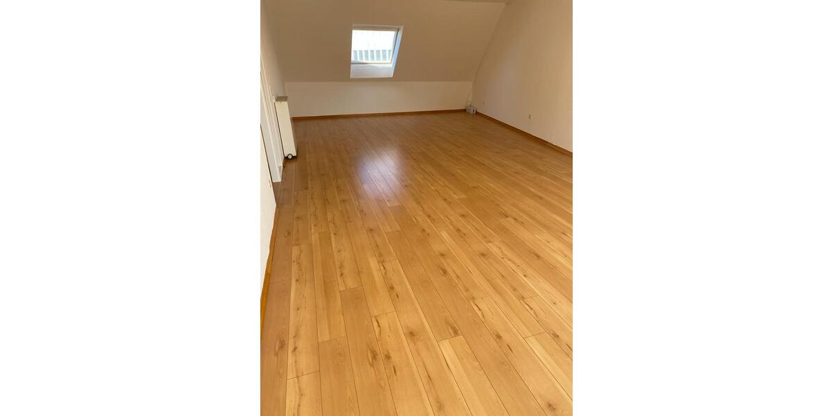 Etagenwohnung Remscheid Lüttringhausen - 3 Zimmer, 100 m&sup2;, 700&euro; | Angebot:26644916