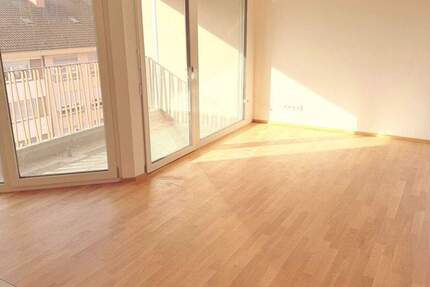 Wohnung Singen Nordstadt - 3 Zimmer, 90 m&sup2;, 1.325&euro; | Angebot:24722862