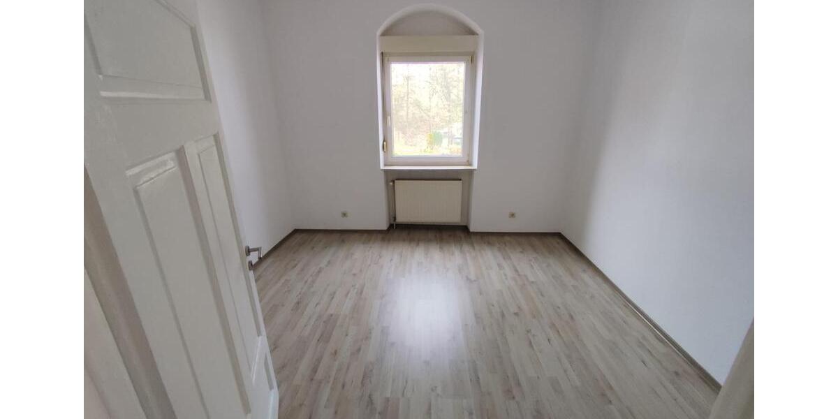 Erdgeschoßwohnung Neunkirchen - 4 Zimmer, 75 m&sup2;, 850&euro; | Angebot:25988103