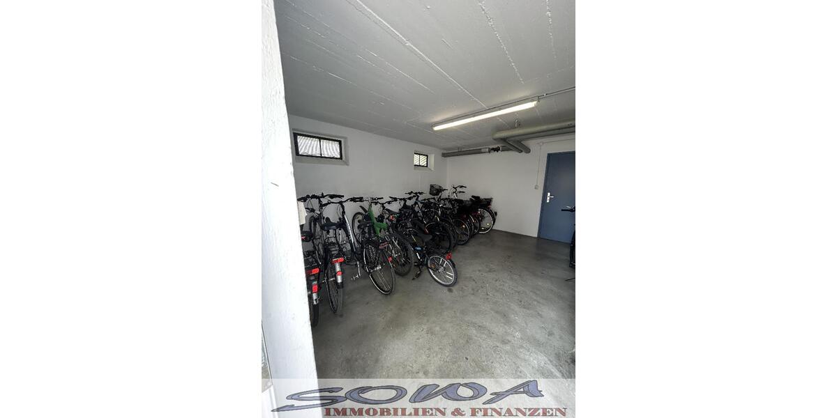 3 Zimmerwohnung - in Neuburg Schwalbanger, mit Balkon, Küche und Aufzug - Ein Objekt von Ihrem Immobilienpartner SOWA Immobilien und Finanzen - 3- Neuburg | Angebot:26726467
