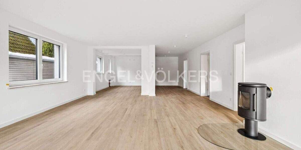 Etagenwohnung Ahrensburg - 3 Zimmer, 110 m&sup2;, 2.650&euro; | Angebot:24796153