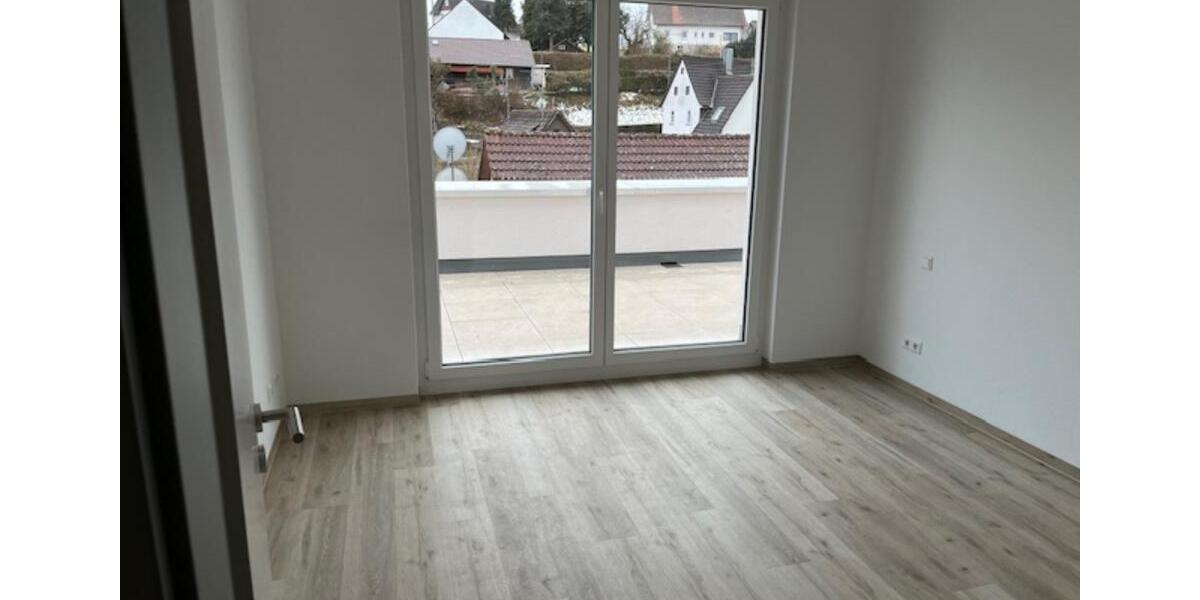 Schöne helle 2-Zimmer Penthousewohnung mit sonniger Dachterrasse 2 zimmer