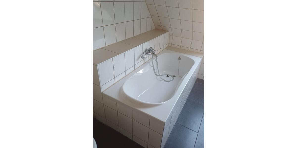 Dachgeschoßwohnung Mirow - 2 Zimmer, 60 m&sup2;, 400&euro; | Angebot:23009263