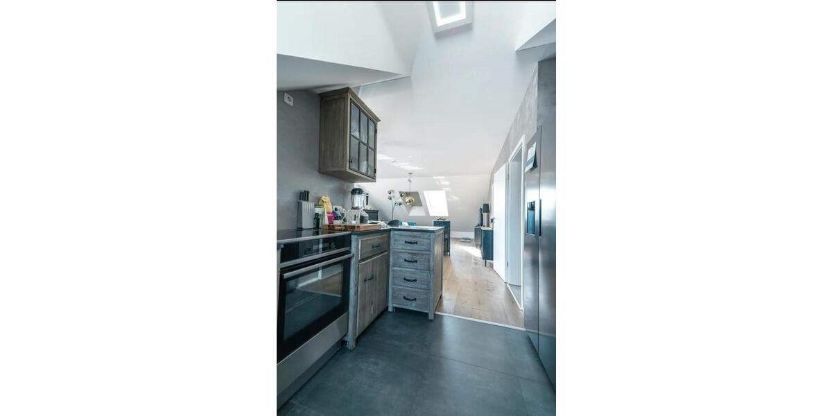 Dachgeschoßwohnung Forstinning - 2.5 Zimmer, 75 m&sup2;, 1.380&euro; | Angebot:24725387