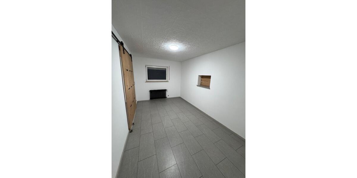 Dachgeschoßwohnung Alfter - 6 Zimmer, 110 m&sup2;, 1.250&euro; | Angebot:24747878