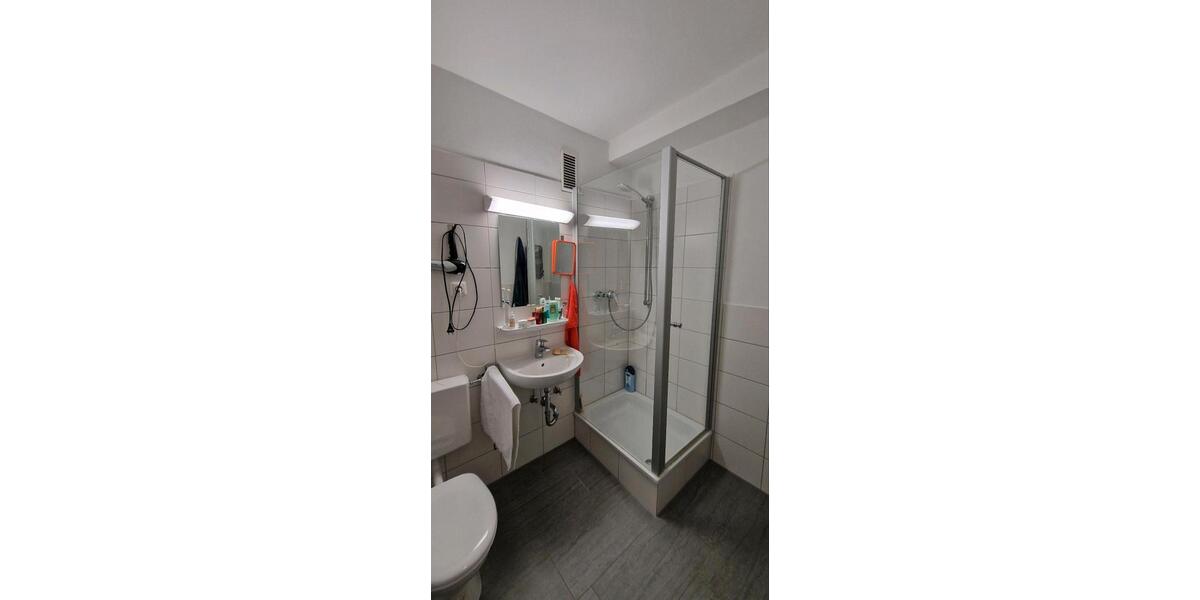 Wohnen auf Zeit München Ludwigsvorstadt-Isarvorstadt - 1 Zimmer, 23 m&sup2;, 53&euro; | Angebot:25562935