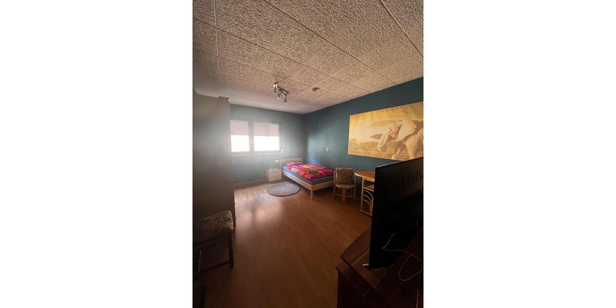 Etagenwohnung Boxberg - 4 Zimmer, 110 m&sup2;, 25&euro; | Angebot:24862974