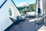 Biete Loft mit Dachterrasse und Pool - All-in-Miete