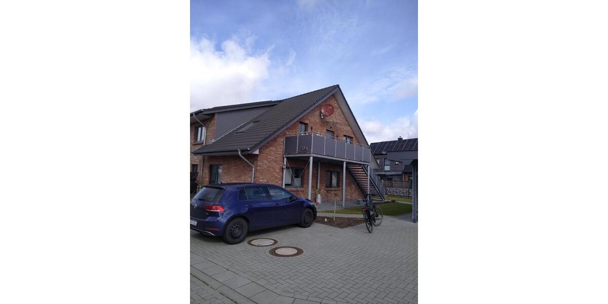 Dachgeschoßwohnung Hohn - 3 Zimmer, 78 m&sup2;, 920&euro; | Angebot:25999333