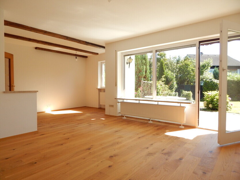 Großzügiges Einfamilienhaus mit viel Platz und schönem Garten - frei ab sofort.
