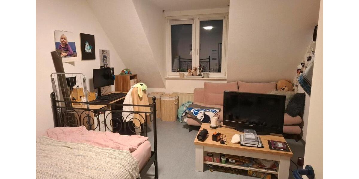 Dachgeschoßwohnung Bielefeld - 1 Zimmer, 16 m&sup2;, 340&euro; | Angebot:24844962