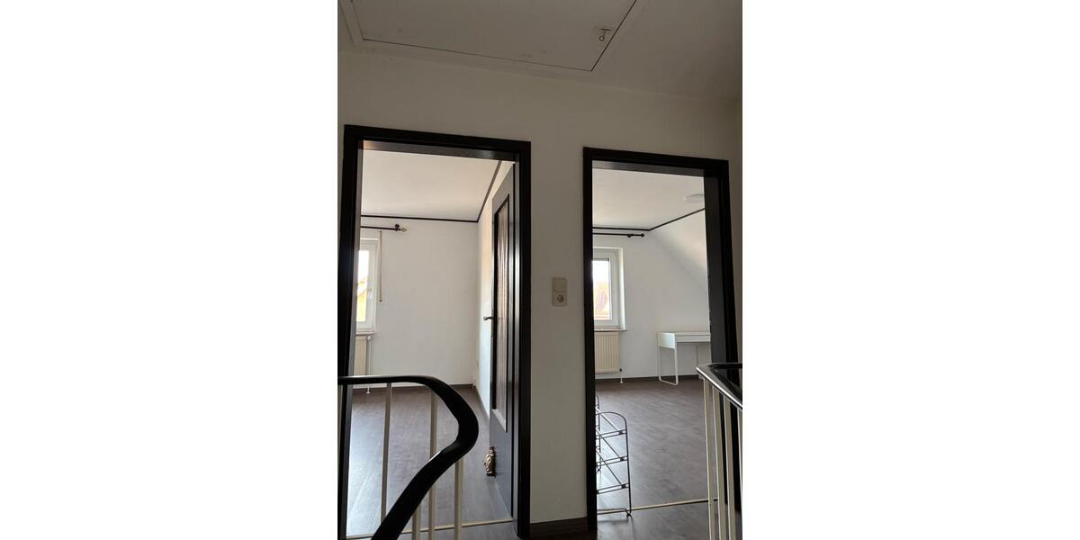 Etagenwohnung Twistringen - 3 Zimmer, 135 m&sup2;, 1.300&euro; | Angebot:25547980