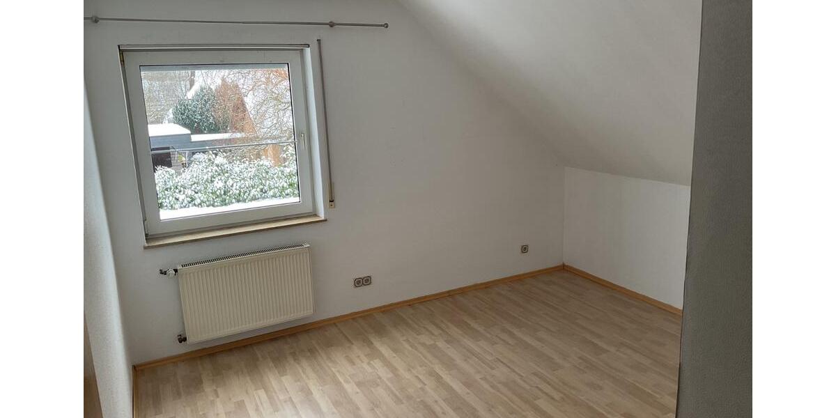 Gemütliche DG-Wohnung in Hunsheim 3 zimmer