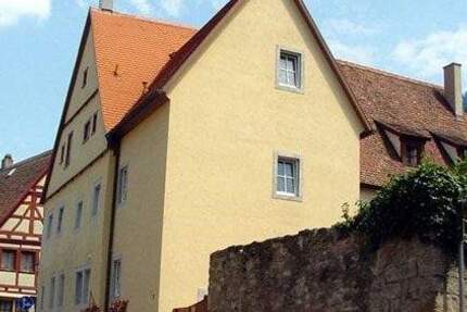 Zur Miete: 2-Zimmer-Wohnung in 91541 Rothenburg o.d.T. 2 zimmer