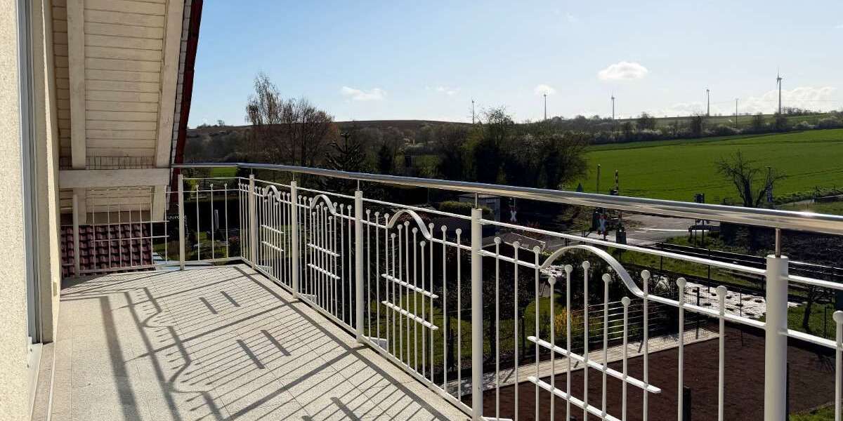 Etagenwohnung Schöneck - 5 Zimmer, 150 m&sup2;, 1.830&euro; | Angebot:26109245