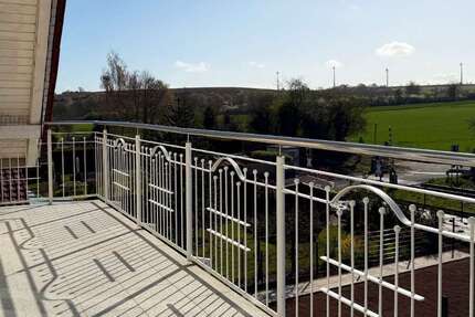 Wohnung Schöneck - 5 Zimmer, 150 m&sup2;, 1.830&euro; | Angebot:26109245