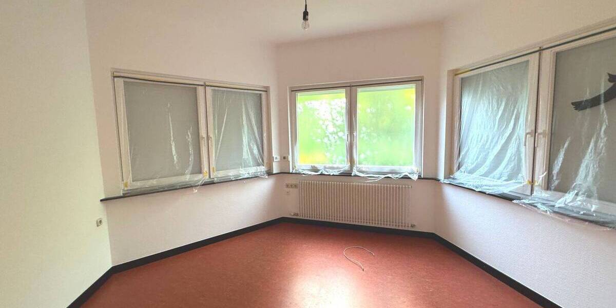 Mehrfamilienhaus, Wohnhaus Irrel - 1 Zimmer, 247 m&sup2;, 2.500&euro; | Angebot:25693095