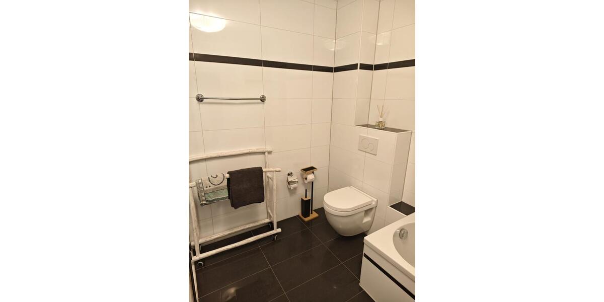 Wohnen auf Zeit Übach-Palenberg Palenberg - 3 Zimmer, 70 m&sup2;, 1.750&euro; | Angebot:24477347