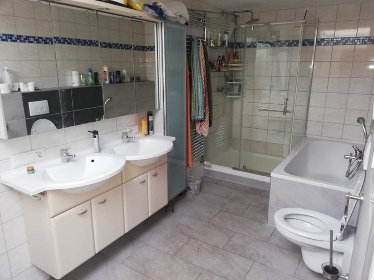 Zimmer in 4er WG Zentral Dachgeschoss WG-Zimmer 23 m² befristest / Probewohnen für 6 Monate. - Zimmer Stuttgart Gablenberg | Angebot:27077027