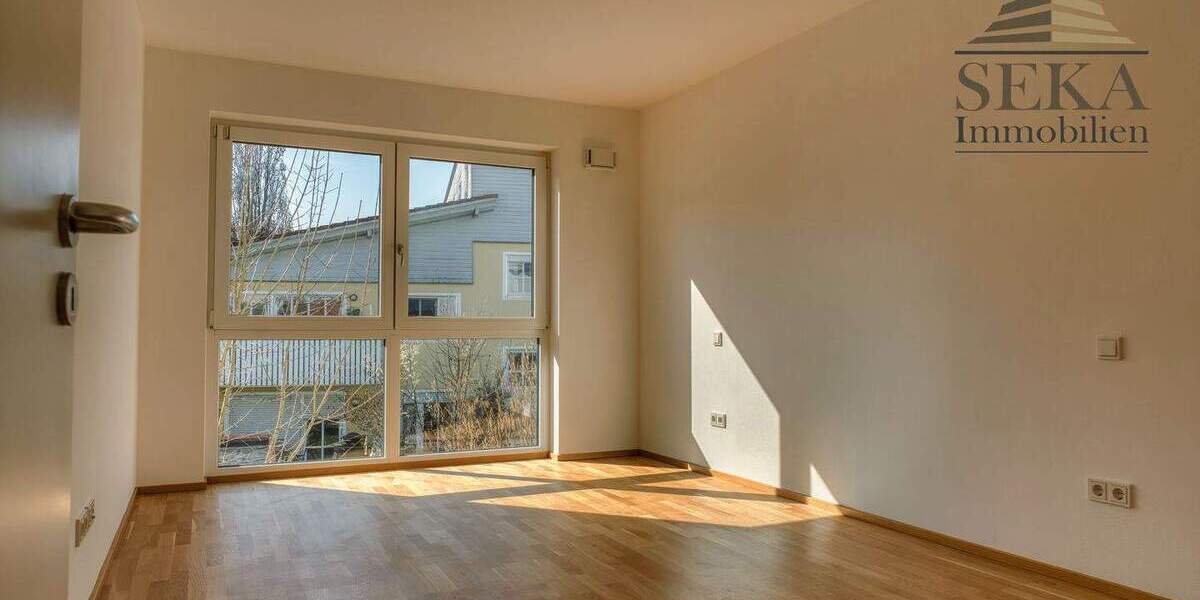 Etagenwohnung Deggendorf - 3 Zimmer, 78 m&sup2;, 930&euro; | Angebot:25674737