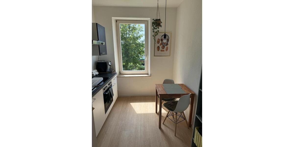 Etagenwohnung Wiesbaden - 2 Zimmer, 67 m&sup2;, 1.100&euro; | Angebot:26594332