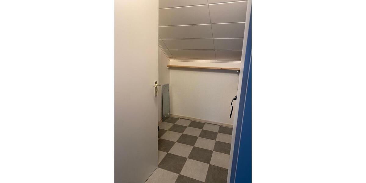 Dachgeschoßwohnung Seesen - 3 Zimmer, 85 m&sup2;, 800&euro; | Angebot:26153019