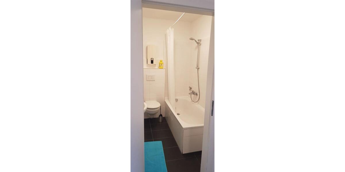 Etagenwohnung Köln Mülheim - 2 Zimmer, 67 m&sup2;, 1.300&euro; | Angebot:25571581