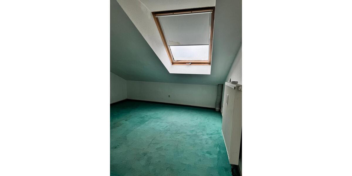 Dachgeschoßwohnung Dillingen (Saar) - 4 Zimmer, 76 m&sup2;, 650&euro; | Angebot:26443035